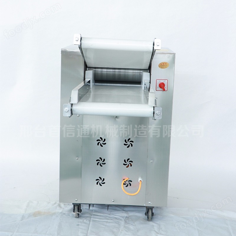 多功能揉面機(jī)2