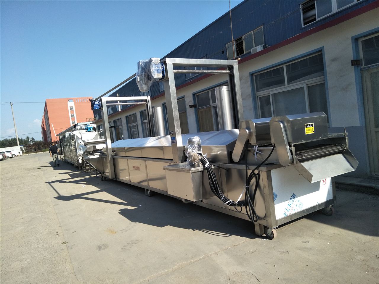 天妇罗压花油炸机全自动连续油炸线